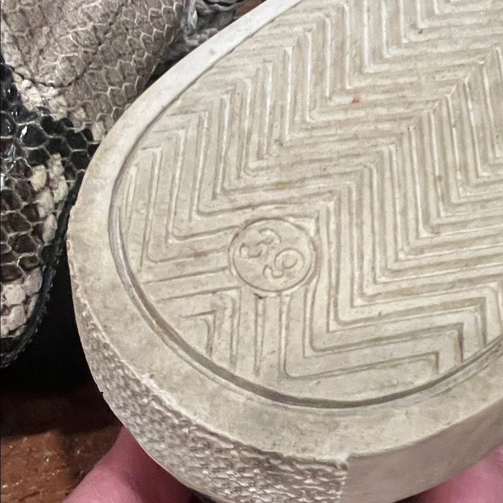 Veronica Beard Sami Python Print Leather Sneakers… - image 12